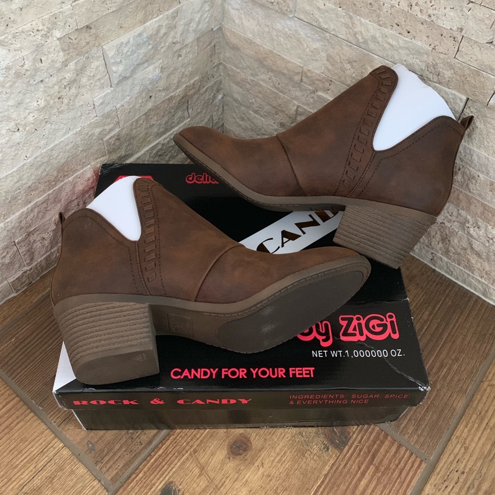 🧶Rock & Candy Lipton Chelsea Booties🧶 - Picture 4 of 8